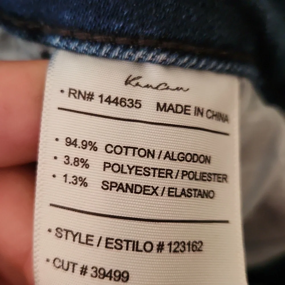 Kancan Stretch Fray Hem Capri  Jeans - Picture 8 of 9